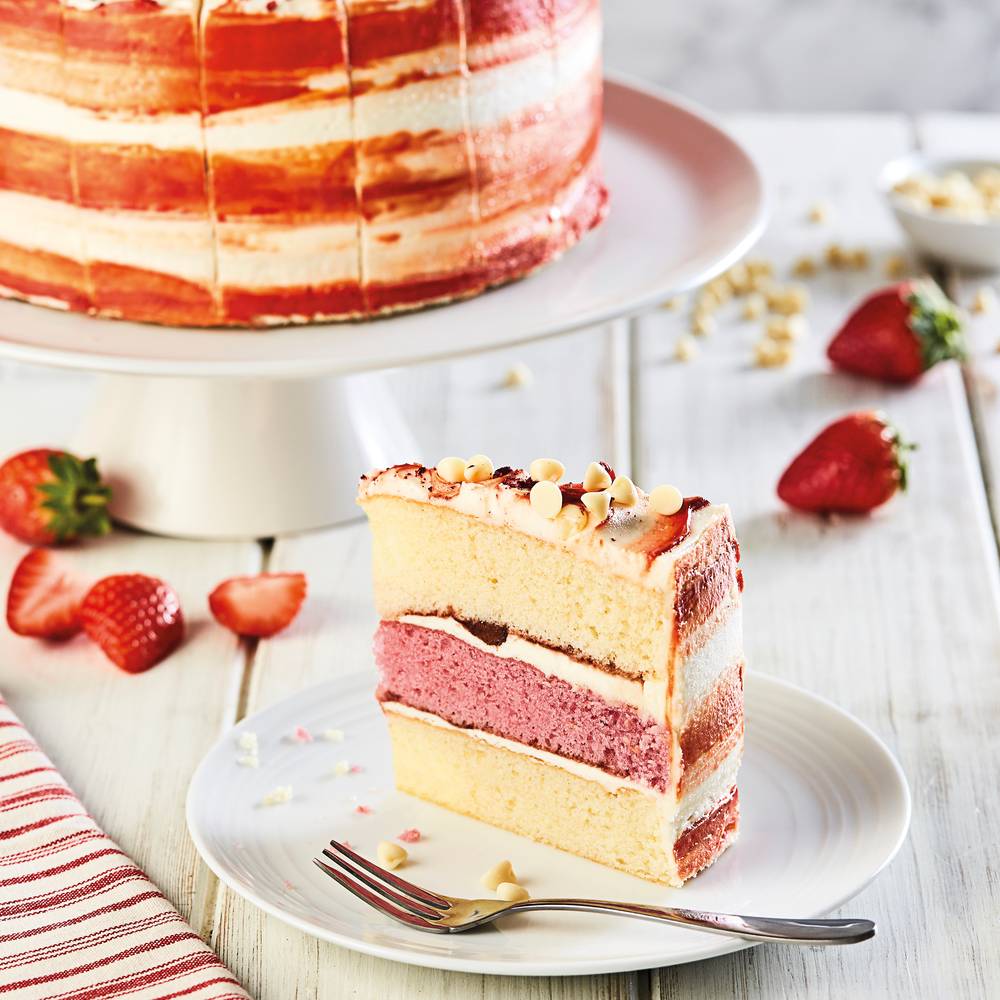 Chefs’ Selections Strawberry Sundae Cake (1 x 16p/ptn)