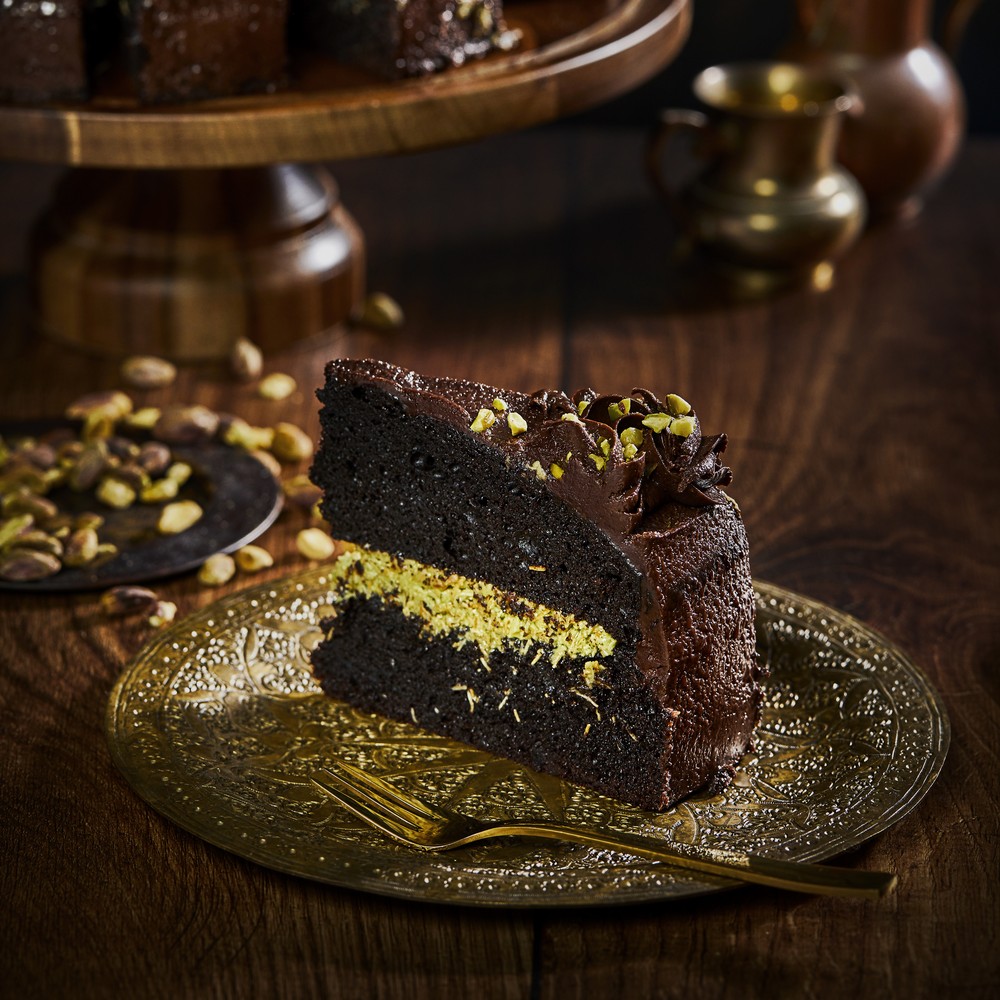 Chefs’ Selections Dubai Style Chocolate Cake (1 x 16ptn)
