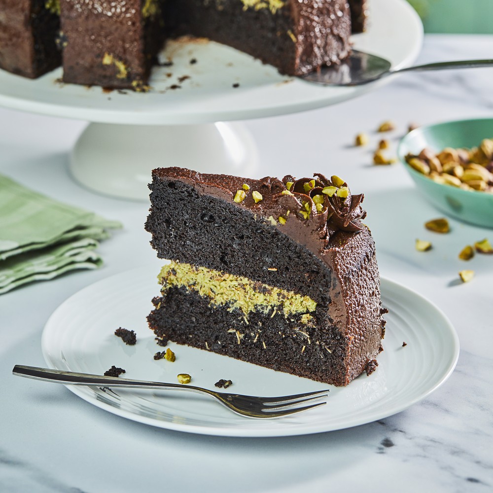 Chefs’ Selections Dubai Style Chocolate Cake (1 x 16ptn)