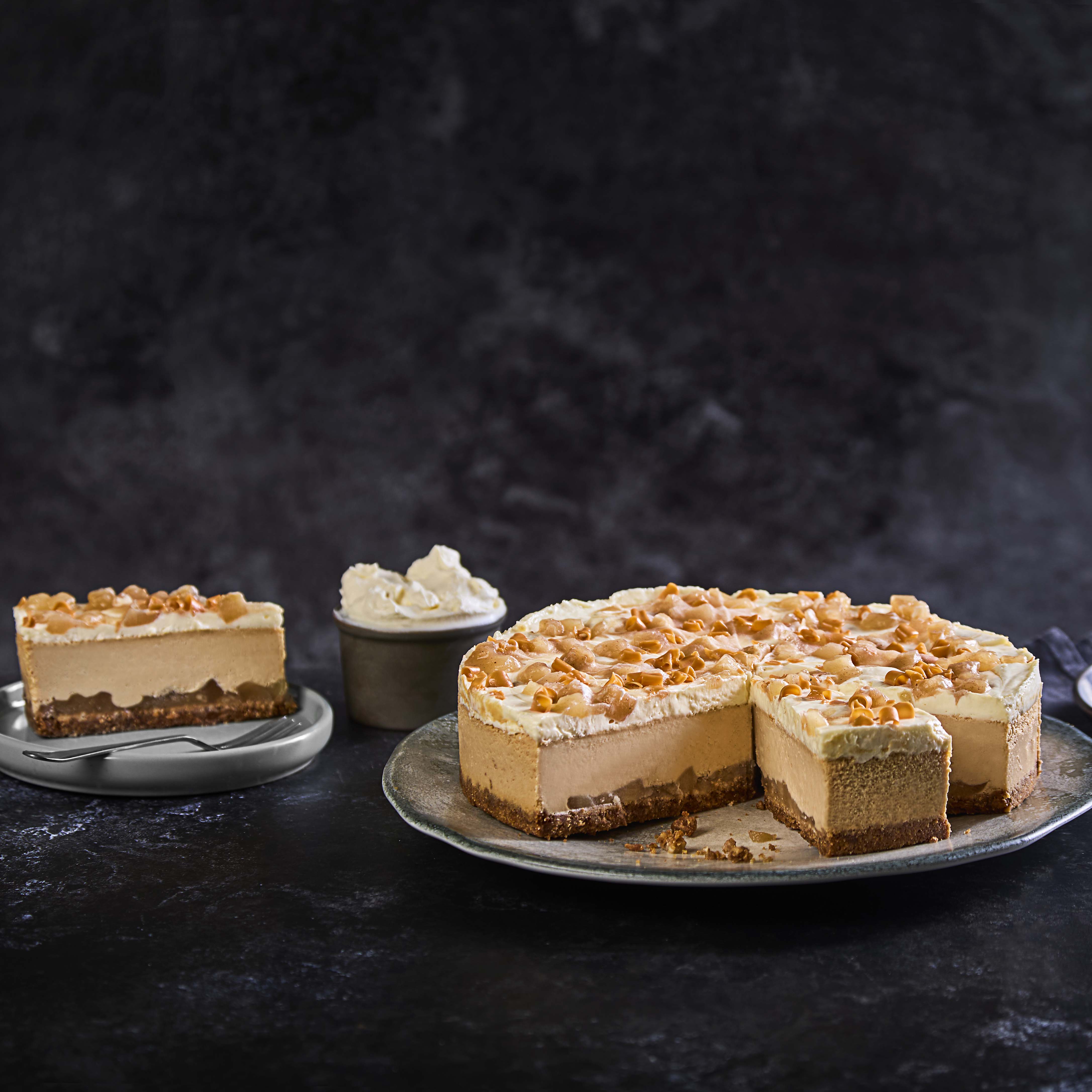 Chefs’ Selections Premium Collection Spiced Pear & Caramel Cheesecake (1 x 14 portions)