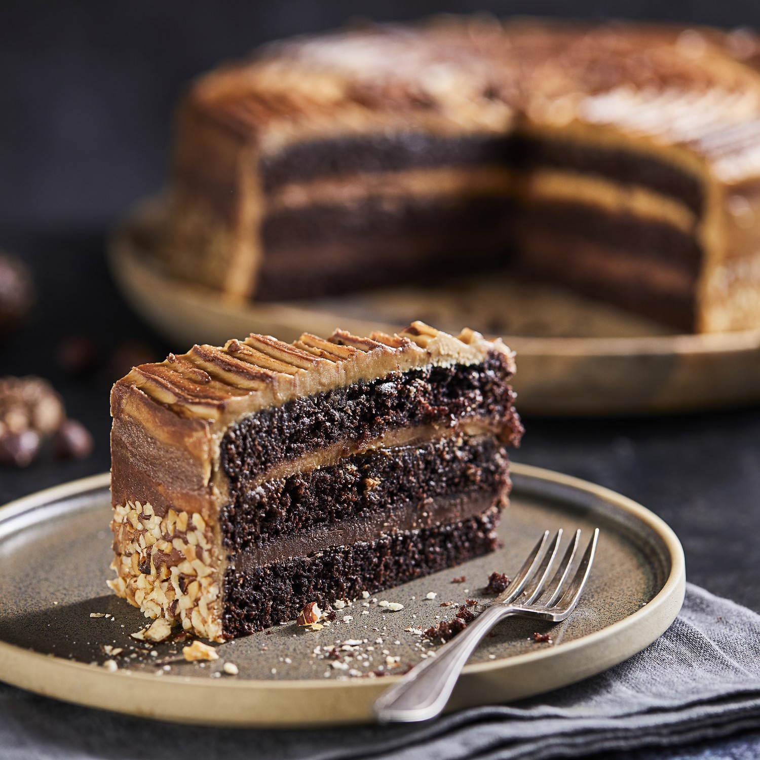 Chefs’ Selections Premium Collection Hazelnut Praline & Salted Caramel Cake (1 x 14 portions)