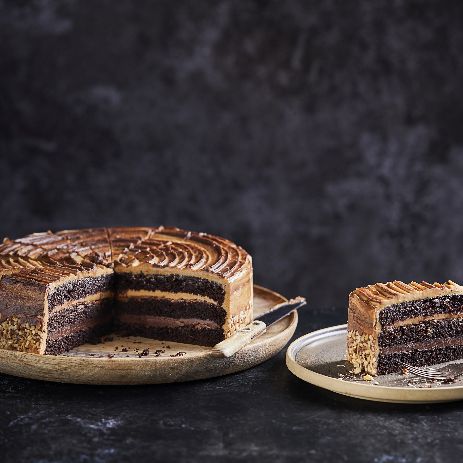 Chefs’ Selections Premium Collection Hazelnut Praline & Salted Caramel Cake (1 x 14 portions)