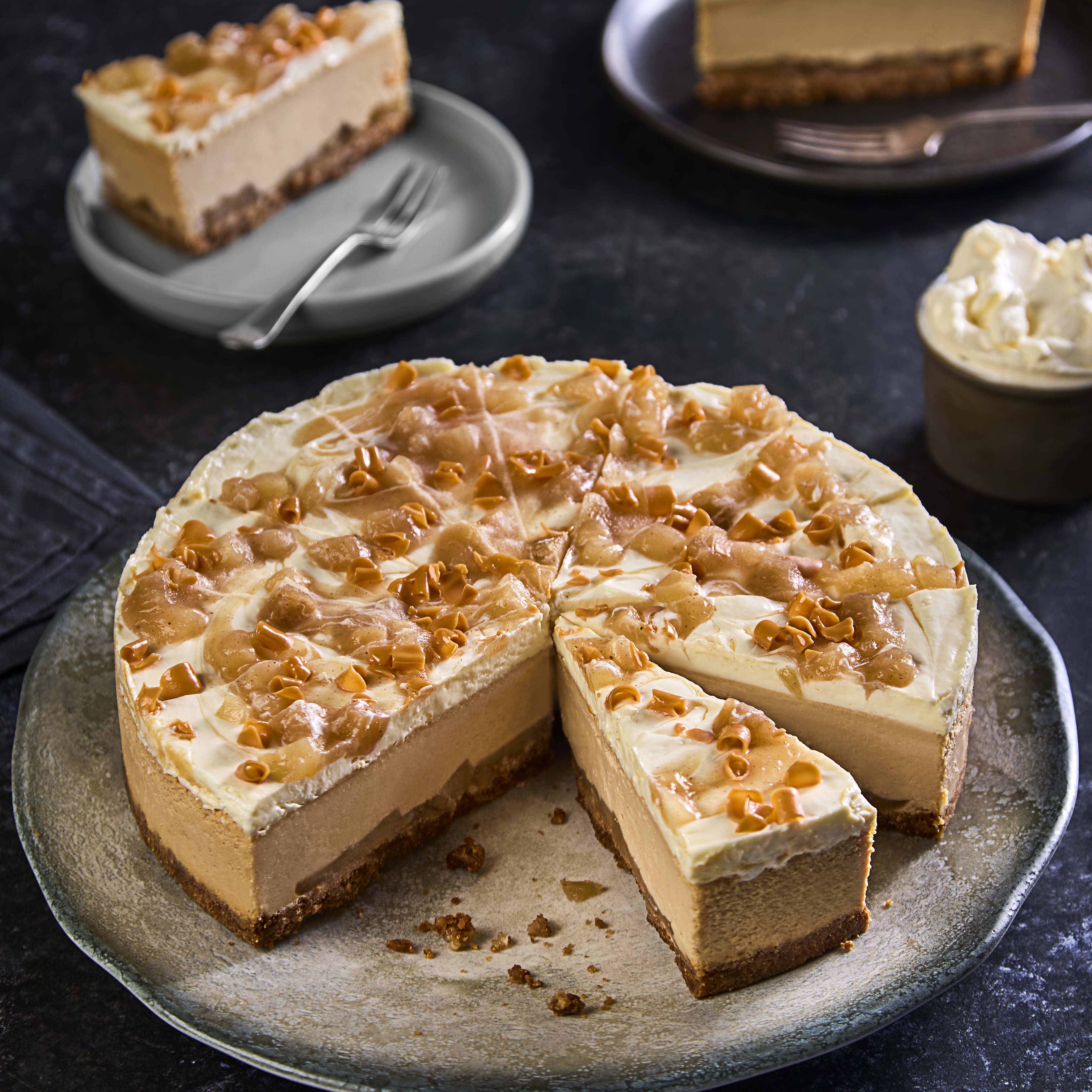 Chefs’ Selections Premium Collection Spiced Pear & Caramel Cheesecake (1 x 14 portions)